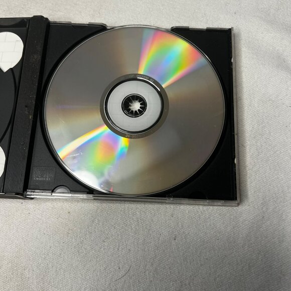 Pink Floyd "The Wall" 2-Disc CD Columbia Records Classic Rock Album @1979 - Picture 8 of 10